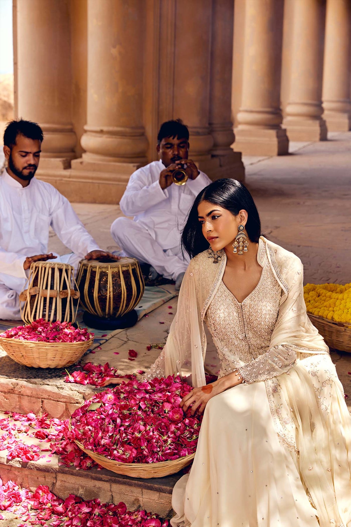 IVORY EMBELLISHED SHORT KURTA SET